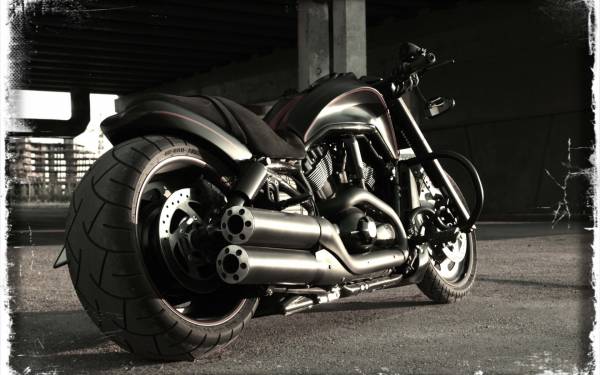 черный мотоцикл  Harley Davidson обои для рабочего стола