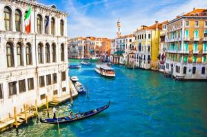 Обои Италия Венеция река гондолы на рабочий стол