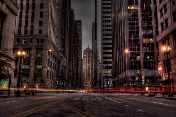 пустые улицы вечернего города обои для рабочего стола