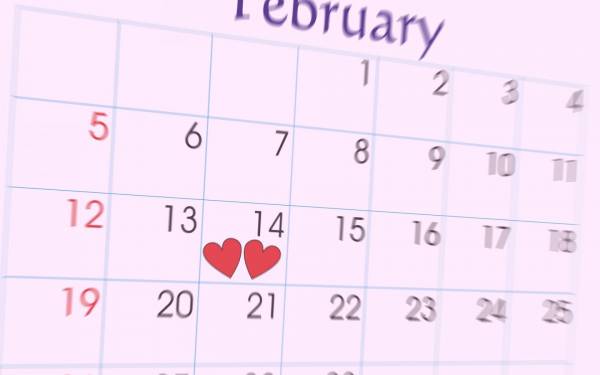календарь с сердечками возле 14 февраля обои для рабочего стола