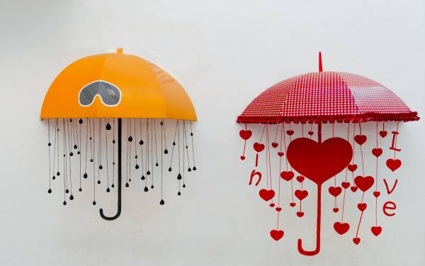 зонтик с сердечками и зонт с каплями обои для рабочего стола
