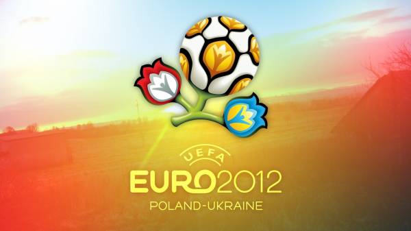Логотип EURO 2012 на фоне Украины обои для рабочего стола