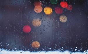 Обои дождь капли, стекло, окно, боке, непогода за окном на рабочий стол